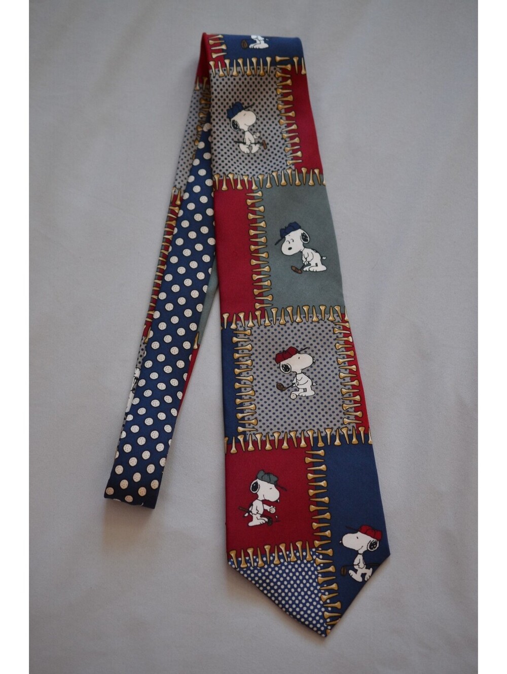 Vintage Peanuts Snoopy Golf 100% Silk Tie Made USA Novelty Golfer